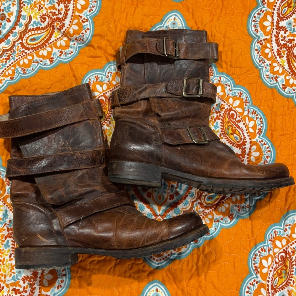 Freebird boots! Size 9